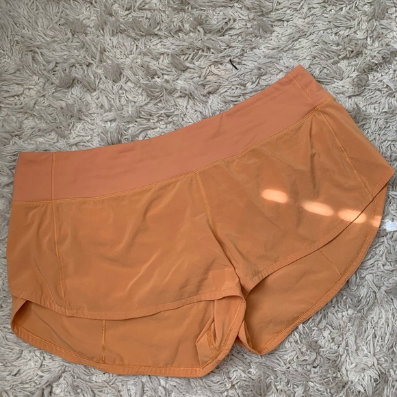 Lululemon speed ups 2.5” - Picture 4 of 6